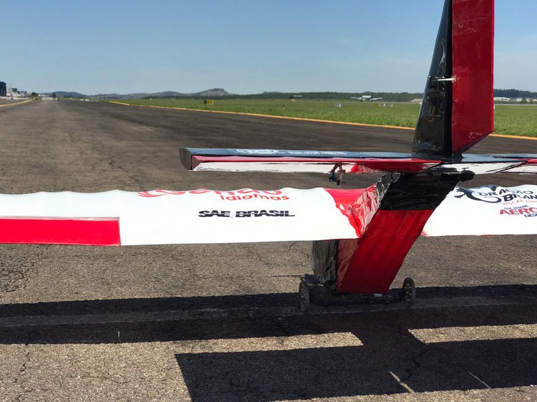 Foto do avião desenvolvido pelo Dragão Branco